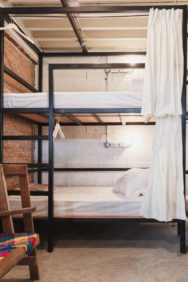 Nivas Siam Hostel Bangkok Zewnętrze zdjęcie